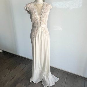 NWT Tadashi Shoji Bridal cream deep v gown